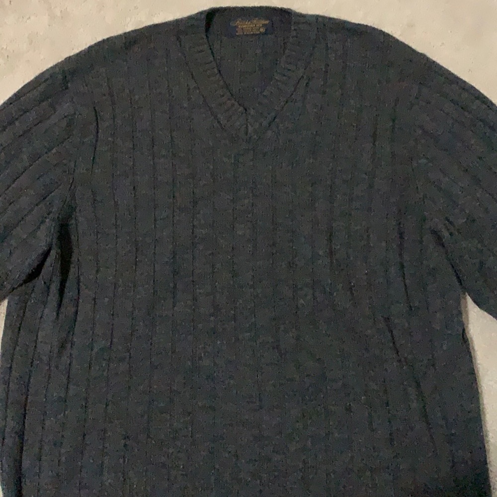 Men’s Brooks Brothers merino wool cable sweater.